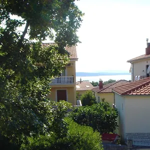 Ivan J Apartman