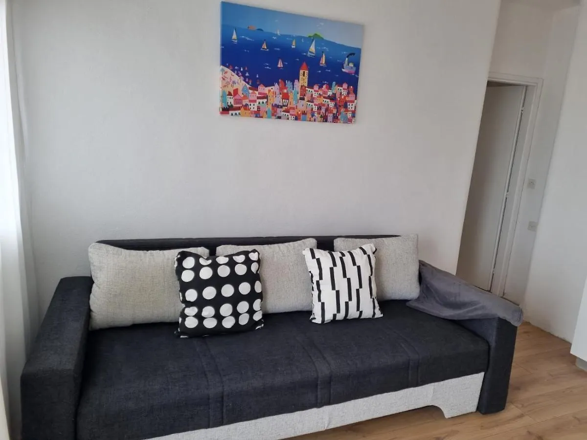 Apartmani Mali Selce 0*,  Kroatien